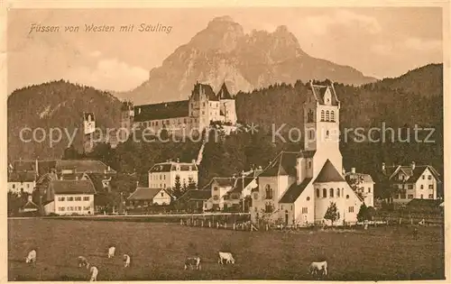 AK / Ansichtskarte Fuessen_Allgaeu mit Kirche Schloss und Saeuling Fuessen Allgaeu