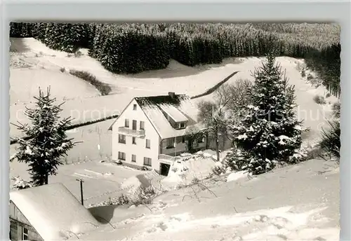 AK / Ansichtskarte Bad_Berleburg Gaestehaus Pension Winterlandschaft Bad_Berleburg