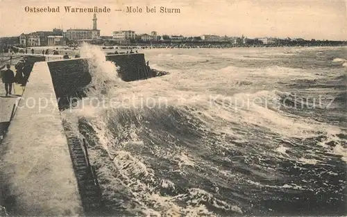 Warnemuende_Ostseebad Mole bei Sturm Warnemuende_Ostseebad