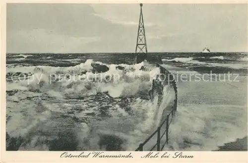 Warnemuende_Ostseebad Mole bei Sturm Warnemuende_Ostseebad