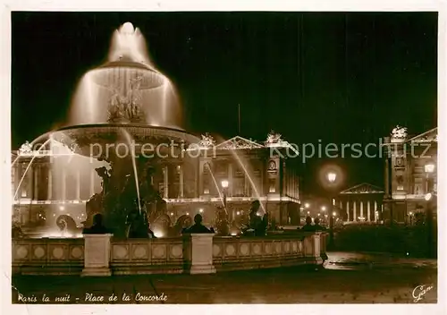 AK / Ansichtskarte Paris Place de la Concorde la nuit Paris