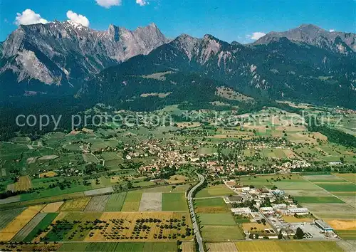 AK / Ansichtskarte Maienfeld Alpenpanorama Fliegeraufnahme Maienfeld