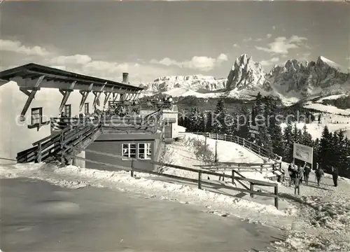 AK / Ansichtskarte Seiser_Alm Restaurant zur Seilbahn mit Langkofel Seiser_Alm