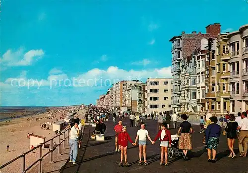 AK / Ansichtskarte Koksijde Zeedijk Strand Promenade Koksijde