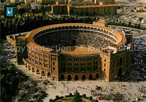 AK / Ansichtskarte Madrid_Spain Plaza de Toros Stierkampfarena Fliegeraufnahme Madrid Spain