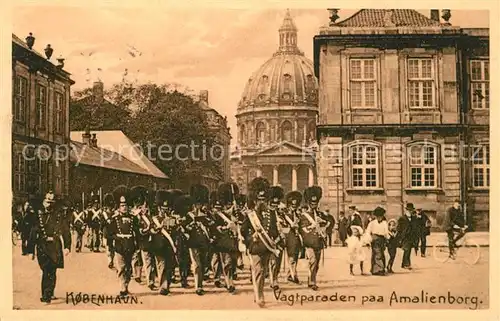 AK / Ansichtskarte Leibgarde_Wache Kobenhavn Vagtparaden Amalienborg  