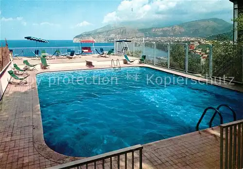 AK / Ansichtskarte Sorrento_Campania Hotel Minerva Swimming Pool Meerblick Sorrento Campania