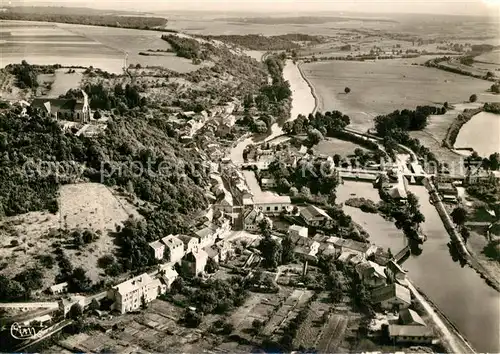 AK / Ansichtskarte Dun sur Meuse Le Canal et la Ville vue aerienne Dun sur Meuse