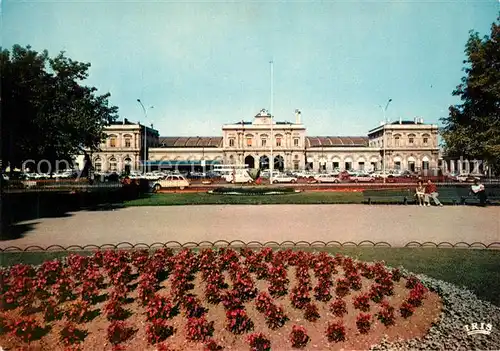 AK / Ansichtskarte Reims_Champagne_Ardenne La Gare des fleurs Bahnhof Blumenbeet Reims_Champagne_Ardenne