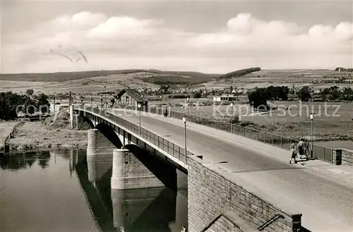 AK / Ansichtskarte Holzminden_Weser Weserbruecke Holzminden Weser