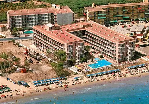 AK / Ansichtskarte Tarragona Costa Dorada Salou Fliegeraufnahme Hotel Augustus Tarragona