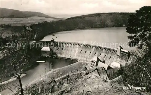 AK / Ansichtskarte Edertalsperre Blick auf die Sperrmauer Stausee Edertalsperre