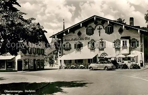 AK / Ansichtskarte Oberammergau Dorfplatz Oberammergau