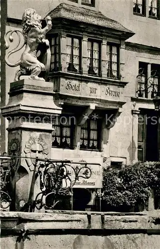 AK / Ansichtskarte Hachenburg_Westerwald Marktbrunnen und Kronenstuebchen Hotel zur Krone Hachenburg_Westerwald