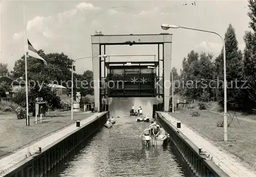 AK / Ansichtskarte Mirow Schleuse Mecklenburgische Seenplatte Mirow