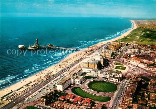 AK / Ansichtskarte Scheveningen Boulevard en Zee Pier luchtopname Scheveningen