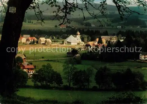 Hinterzarten Ansicht vom Waldrand aus Blick zur Katholischen Pfarrkirche Hinterzarten