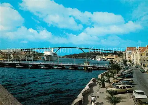 Curacao_Niederlaendische_Antillen Sint Anna Bay with MS Queen Emma pontoon bridge Queen Juliana Bridge Curacao_Niederlaendische