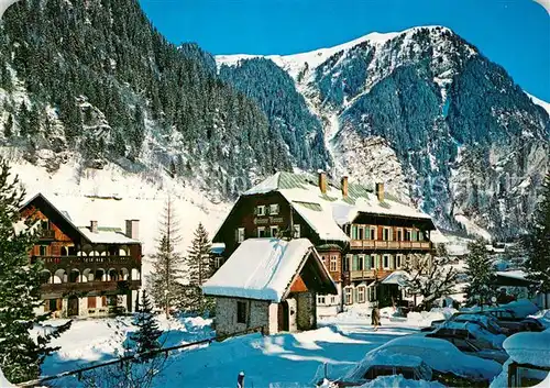 AK / Ansichtskarte Badgastein Hoteldorf Gruener Baum Winter Badgastein