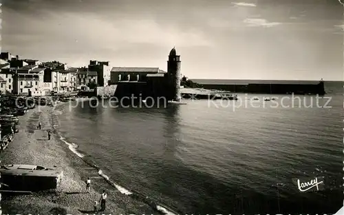 AK / Ansichtskarte Collioure Le Port et la plage Collioure