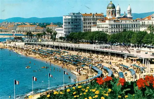 AK / Ansichtskarte Saint Raphael_Var La plage Cote d Azur Saint Raphael Var