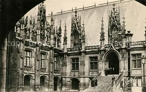 AK / Ansichtskarte Rouen Palais de Justice Cour d`Honneur Rouen