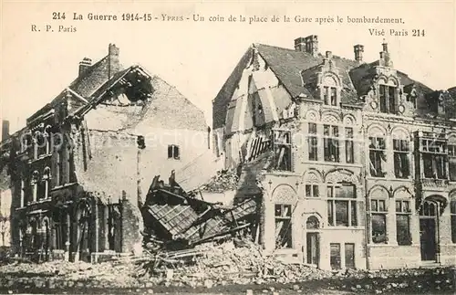AK / Ansichtskarte Ypres_Ypern_West_Vlaanderen Un coin de la place de la Gare apres le bombardement Ypres_Ypern