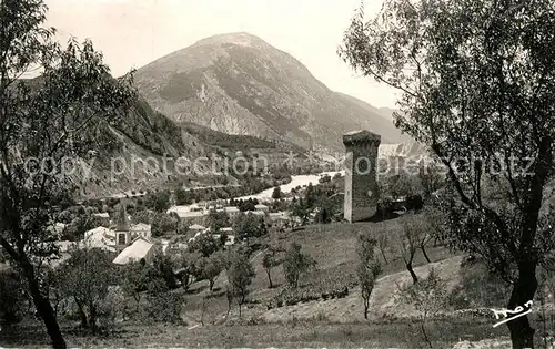 AK / Ansichtskarte Castellane La Tour Pantagonalea Machicoulis et Vue generale Castellane