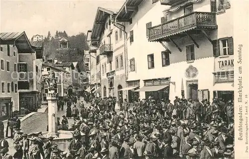 AK / Ansichtskarte Berchtesgaden Marktplatz am Sonntag Berchtesgaden