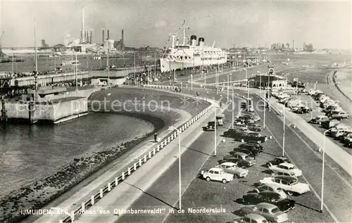 AK / Ansichtskarte Ijmuiden MS Johan van Oldenbarneveldt in de Noordersluis Passagierdampfer Ijmuiden