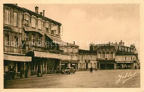 AK / Ansichtskarte Libourne Rond Point des Cafes Place Decazes Libourne