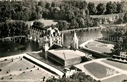 AK / Ansichtskarte Chenonceaux_Indre_et_Loire Fliegeraufnahme Chateau Chenonceaux_Indre