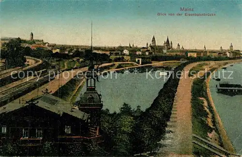 Mainz_Rhein Blick von der Eisenbahnbruecke Mainz Rhein