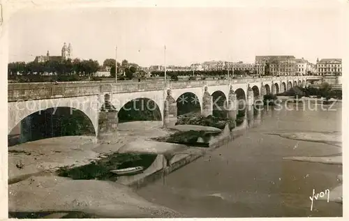 Tours_Indre et Loire Pont sur la Loire Tours Indre et Loire