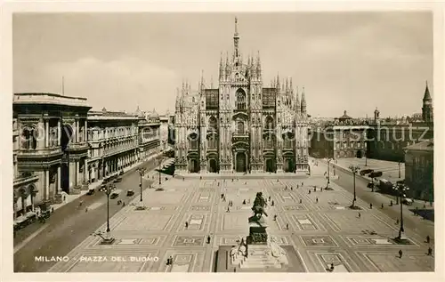 AK / Ansichtskarte Milano Piazza del Duomo Milano