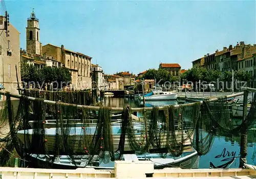 AK / Ansichtskarte Martigues Barques de Peche sur le Canal St. Sebastien Martigues