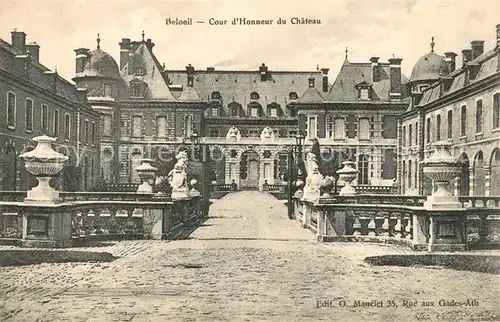 AK / Ansichtskarte Beloeil_Namur Cour dHonneur du Chateau Beloeil Namur