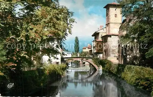 Saint Jean Pied de Port Nive Pont  d`Espagne et Clocher Saint Jean Pied de Port