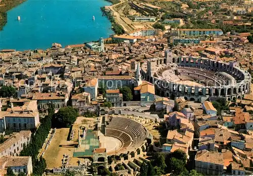 Arles_Bouches du Rhone Vue aerienne sur le Theatre Antique Les Arenes et le Rhone Arles_Bouches du Rhone