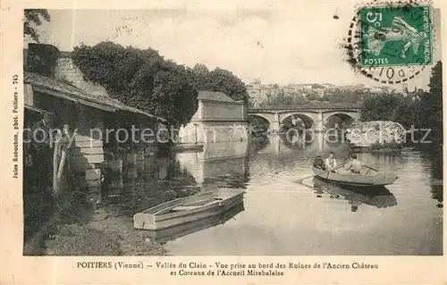 Poitiers_Vienne Vallee du Clain Vue prise au bord des Ruines de lAncien Chateau et Coteaux de LAccueil Mirebalaise Poitiers Vienne