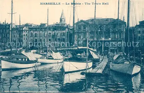 Marseille_Bouches du Rhone Port Bateaux La Mairie Marseille