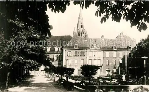 Grenoble Hotel de Ville et son jardin Rathaus Grenoble