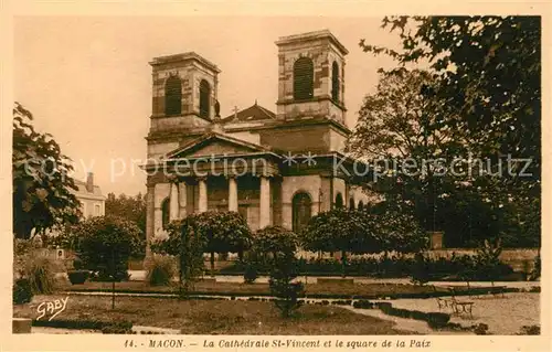 Macon_Hainaut La Cathedrale St Vincent et le square de la Paix Macon Hainaut