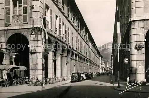 Chambery_Savoie Les Portiques de la Rue de Boigne Chambery Savoie