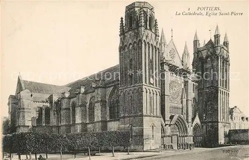 Poitiers_Vienne Cathedrale Eglise Saint Pierre Poitiers Vienne