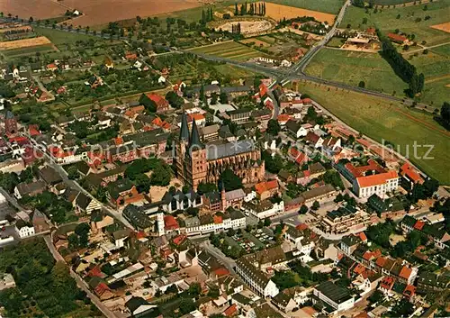 AK / Ansichtskarte Xanten Stadt und Roemisches Amphitheater Fliegeraufnahme Xanten