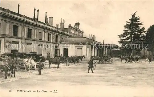 AK / Ansichtskarte Poitiers_Vienne La Gare Poitiers Vienne