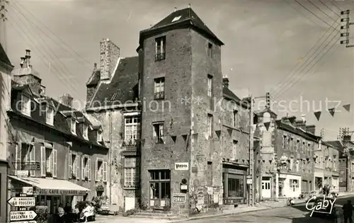 AK / Ansichtskarte Lassay les Chateaux Rue du Champ de Foire Lassay les Chateaux