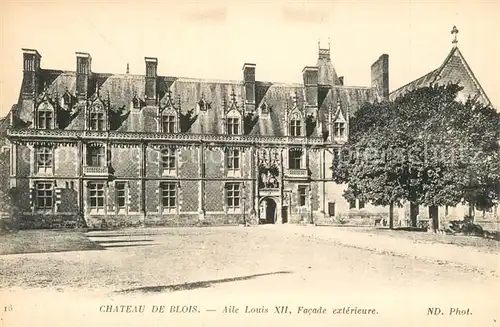 AK / Ansichtskarte Blois_Loir_et_Cher Chateau Aile de Louis XII facade exterieure Schloss Blois_Loir_et_Cher