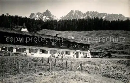 AK / Ansichtskarte Kufstein_Tirol Oberbuchburger Ski und Touristenhuette am Zahmen Kaiser Kufstein_Tirol